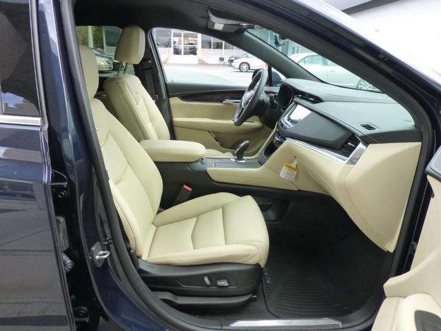 2017 Cadillac XT5 4dr SUV